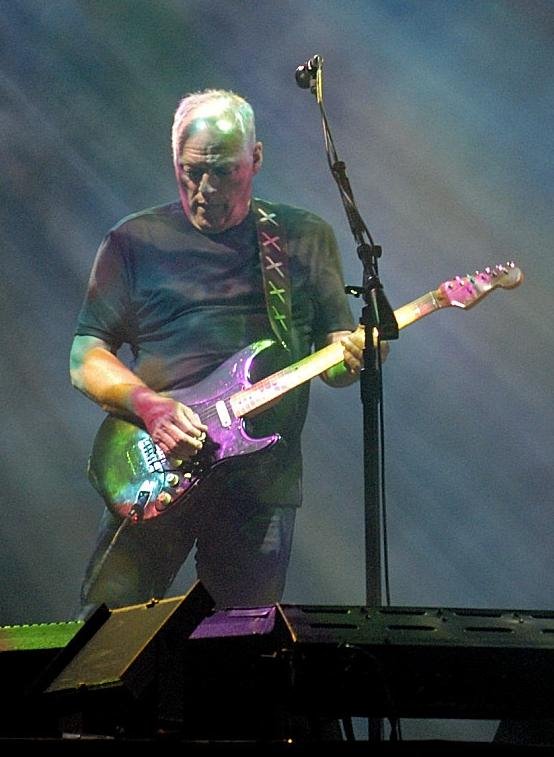 David Gilmour: Munich July 2006 [click for larger]